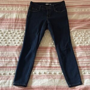 Old Navy Low Rise Rockstar Super Skinny Size 4 Short